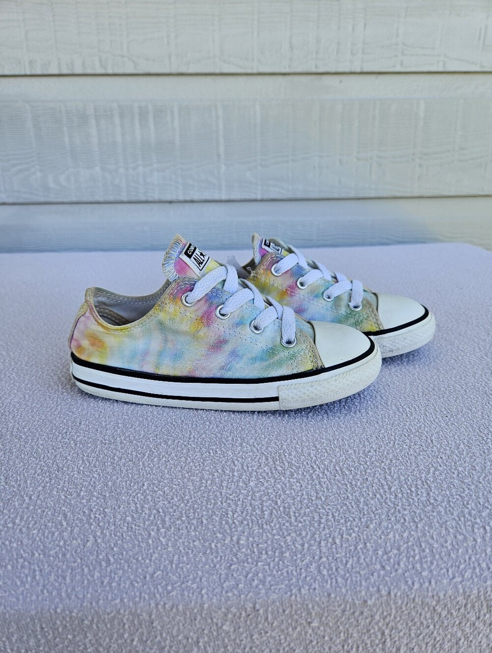 Converse CTAS Low Top Canvas Sneakers Youth SZ 10 Pastel Tie Dye Laces